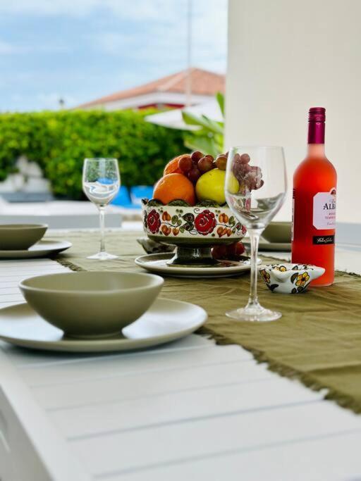 פוארטו דה סנטיאגו Beachfront Villa And Pool מראה חיצוני תמונה